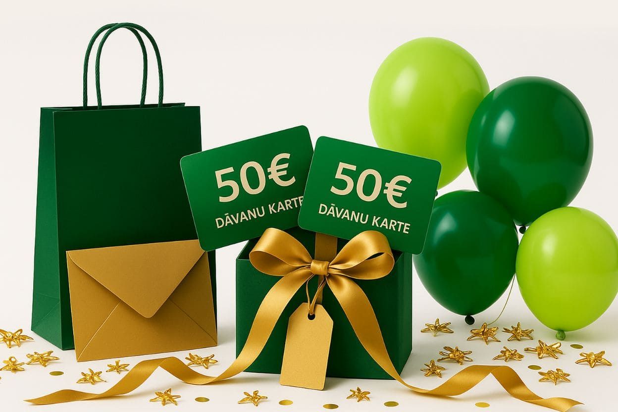 Zaļa un zeltaina 50 EUR dāvanu karte ar banti, iepirkumu soma, aploksne un zaļi baloni uz gaiša fona - svinīga balvas vai akcijas vizuāla ilustrācija.